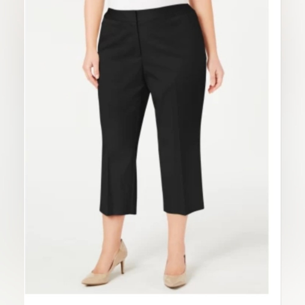 Alfani Woman NWT Capri sz.20W comfort waist, black, great form fitting stretch - Picture 1 of 8